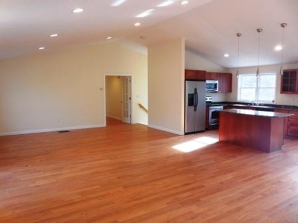 5 Kingsbury Road Webster, MA 01570 - Photo 4 of 29 a view of a kitchen with a sink and microwave