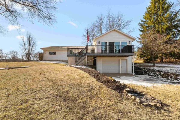 $495,000 | 2613 East Grandview Drive, Milton, WI 53563
