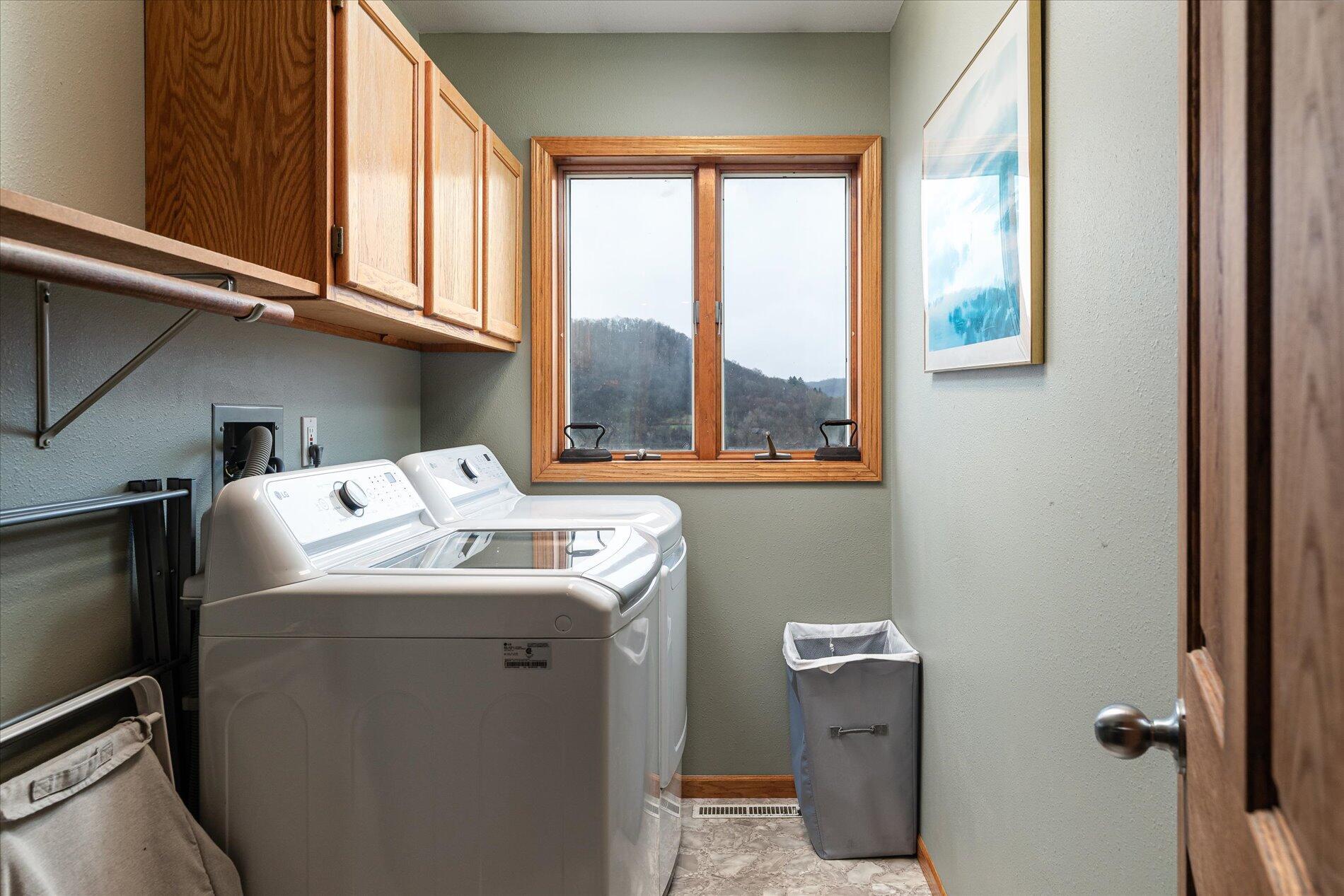 S1787 State Highway Chaseburg, WI 54621 - Photo 13 of 26 Laundry