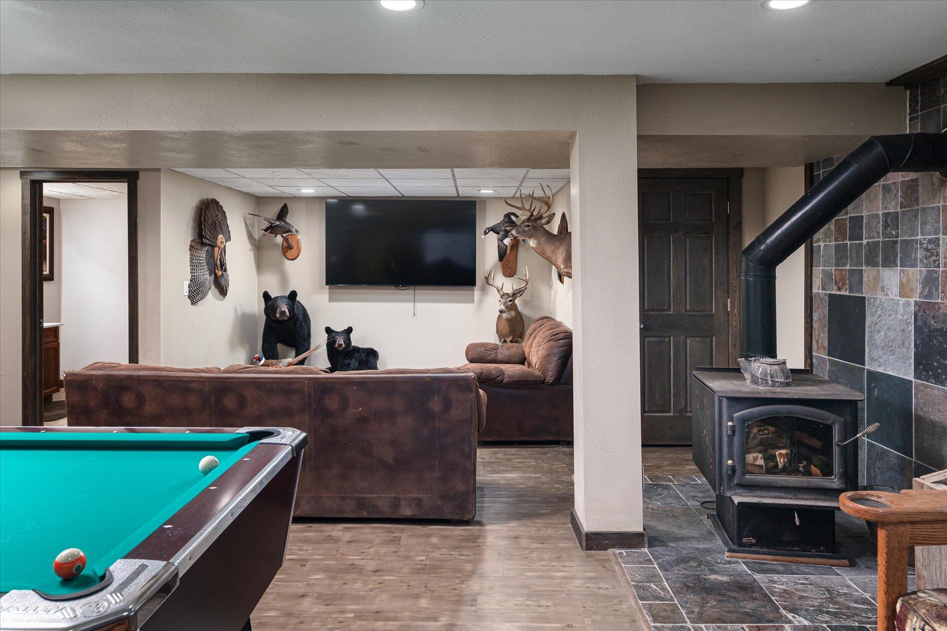 S1787 State Highway Chaseburg, WI 54621 - Photo 15 of 26 Family Room