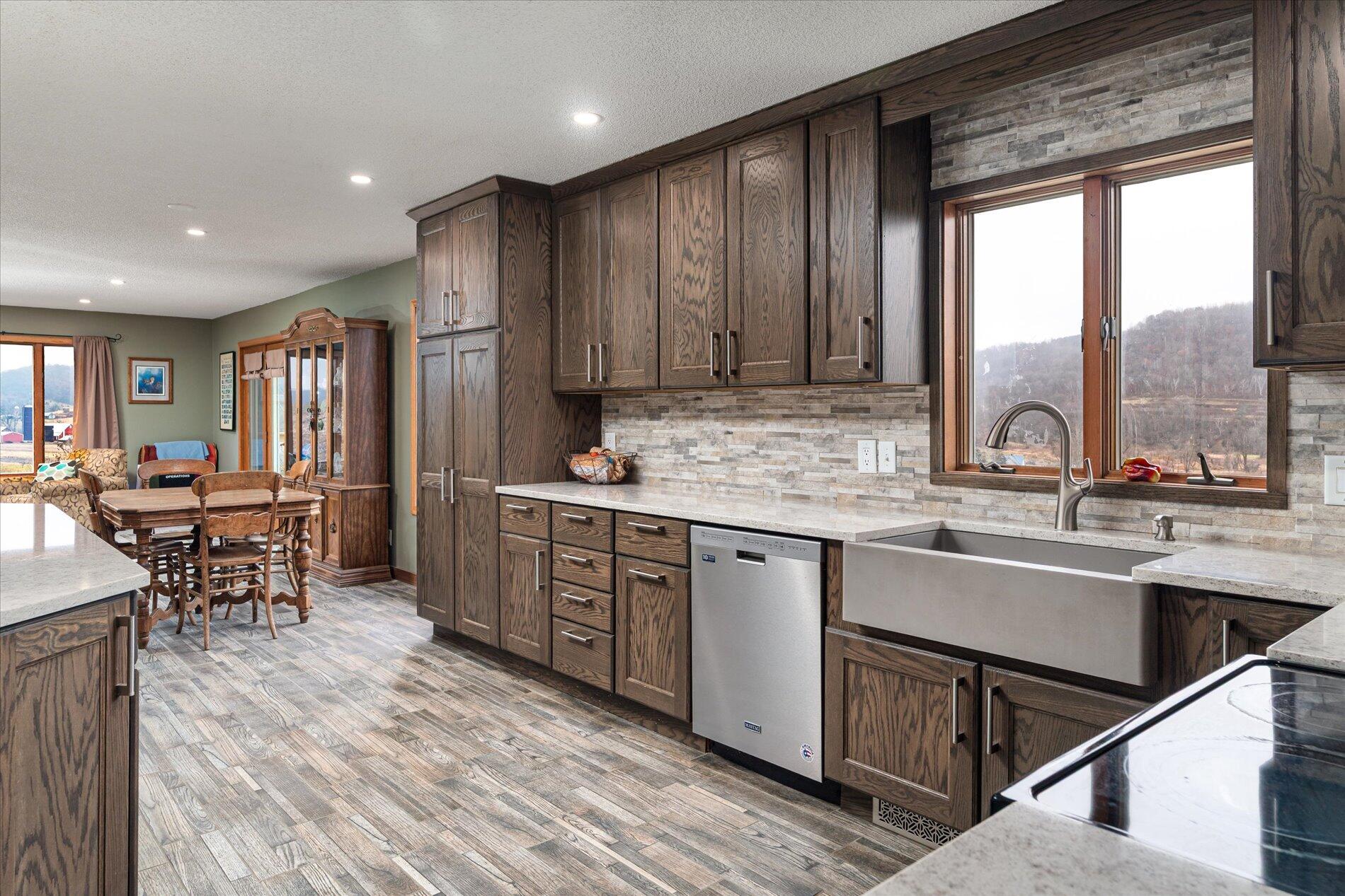 S1787 State Highway Chaseburg, WI 54621 - Photo 5 of 26 Kitchen