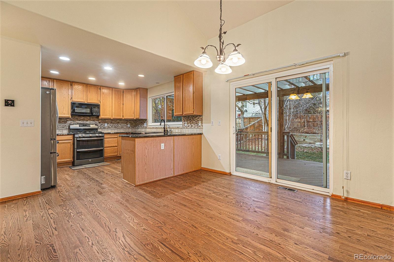 9917 Silver Maple Road Highlands Ranch, CO 80129 - Photo 12 of 35 Gallery Image 12