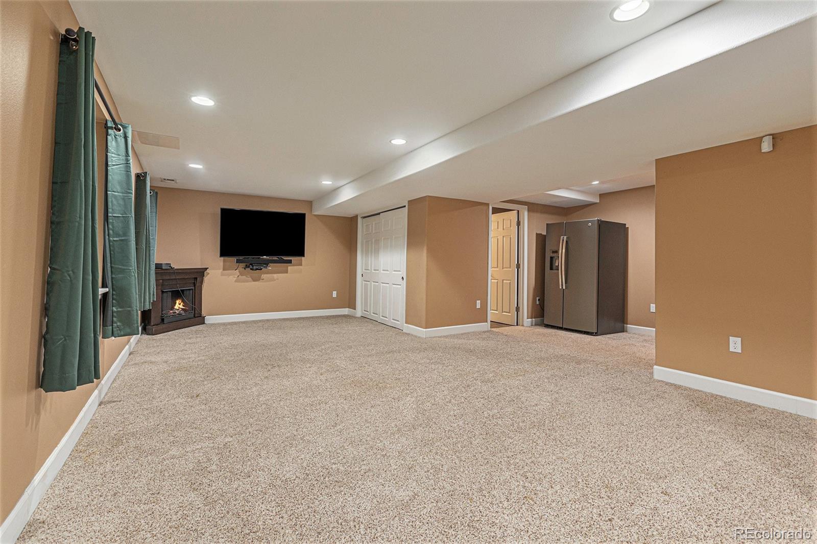9917 Silver Maple Road Highlands Ranch, CO 80129 - Photo 26 of 35 Gallery Image 26