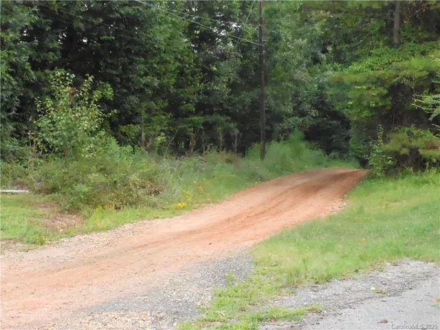 $654,000 | 7950 Mocassin Drive, Sherrills Ford, NC 28673