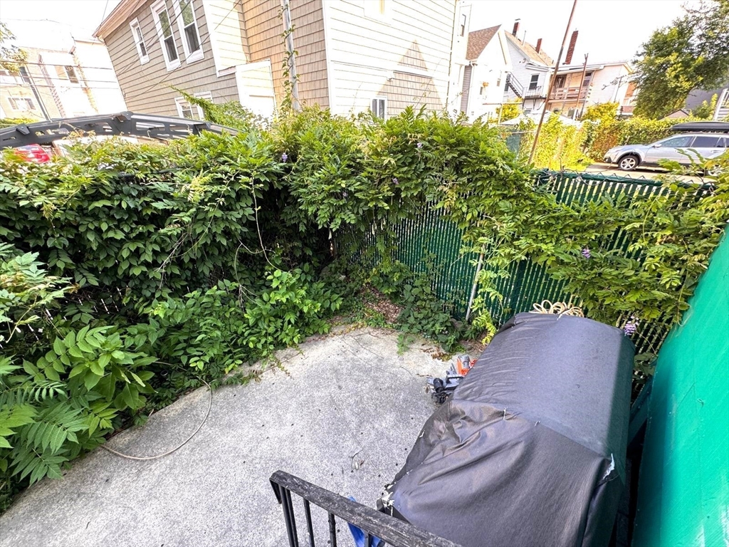 38 Hunting Street, Unit 1 Cambridge, MA 02141 - Photo 13 of 14