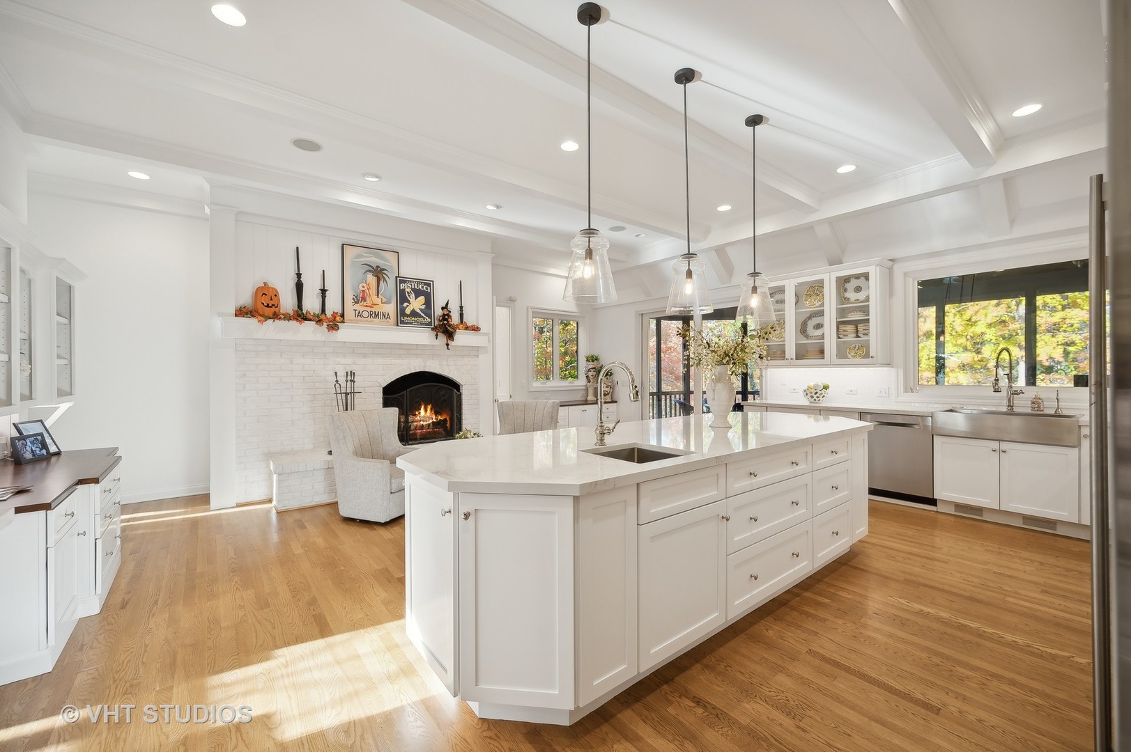 1015 Sheridan Road Glencoe, IL 60022 - Photo 10 of 29 a living room with fireplace furniture and a wooden floor