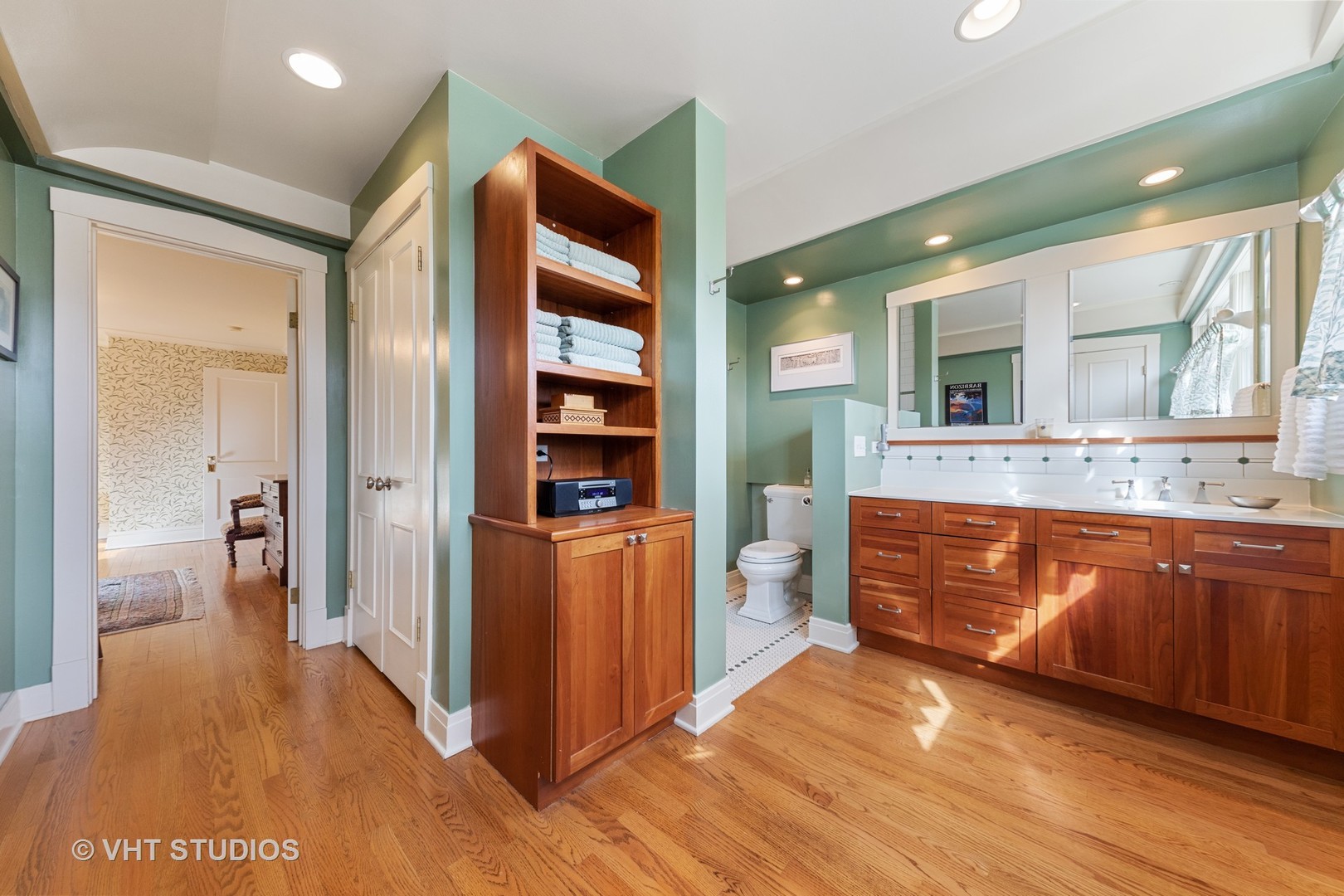 280 Bartram Road Riverside, IL 60546 - Photo 16 of 41