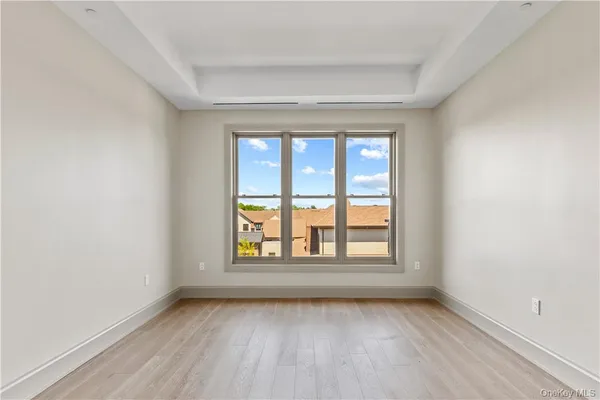 $1,995,000 | 120 Old Post Road, Unit PHE303, Rye, NY 10580