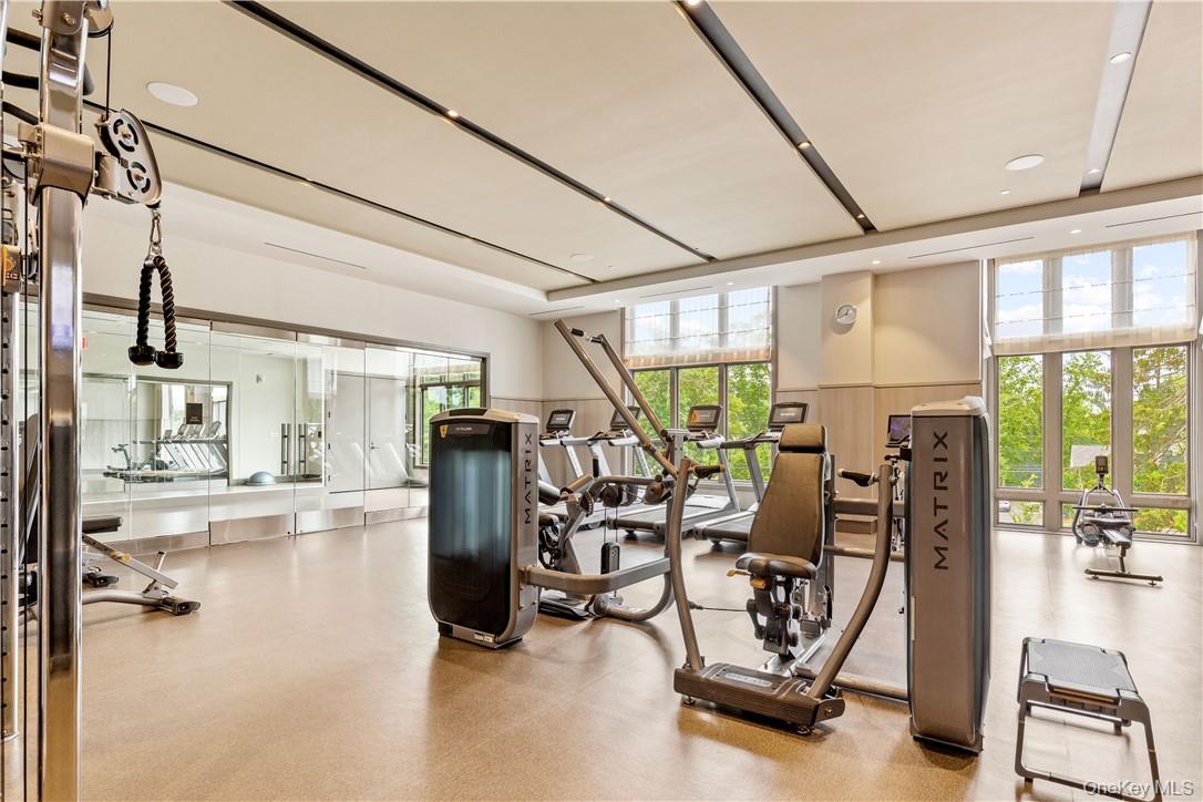 120 Old Post Road, Unit PHE303 Rye, NY 10580 - Photo 20 of 29 a view of a room with gym equipment