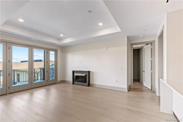 $1,995,000 | 120 Old Post Road, Unit PHE303, Rye, NY 10580