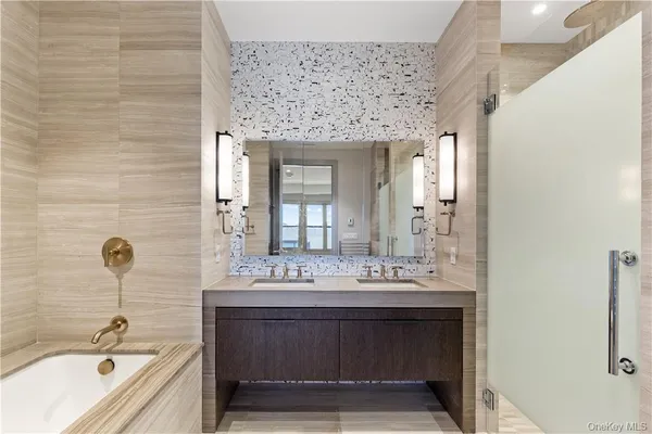 $1,995,000 | 120 Old Post Road, Unit PHE303, Rye, NY 10580