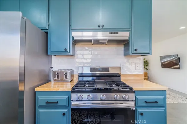 $2,350 | 61660 Valley View Drive, Joshua Tree, CA 92252