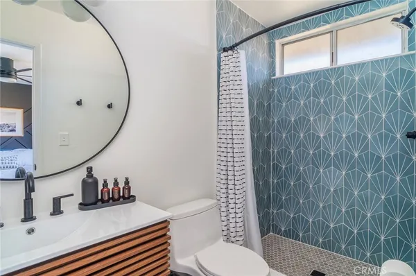 $2,350 | 61660 Valley View Drive, Joshua Tree, CA 92252