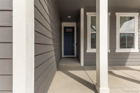 a view of an entryway of house