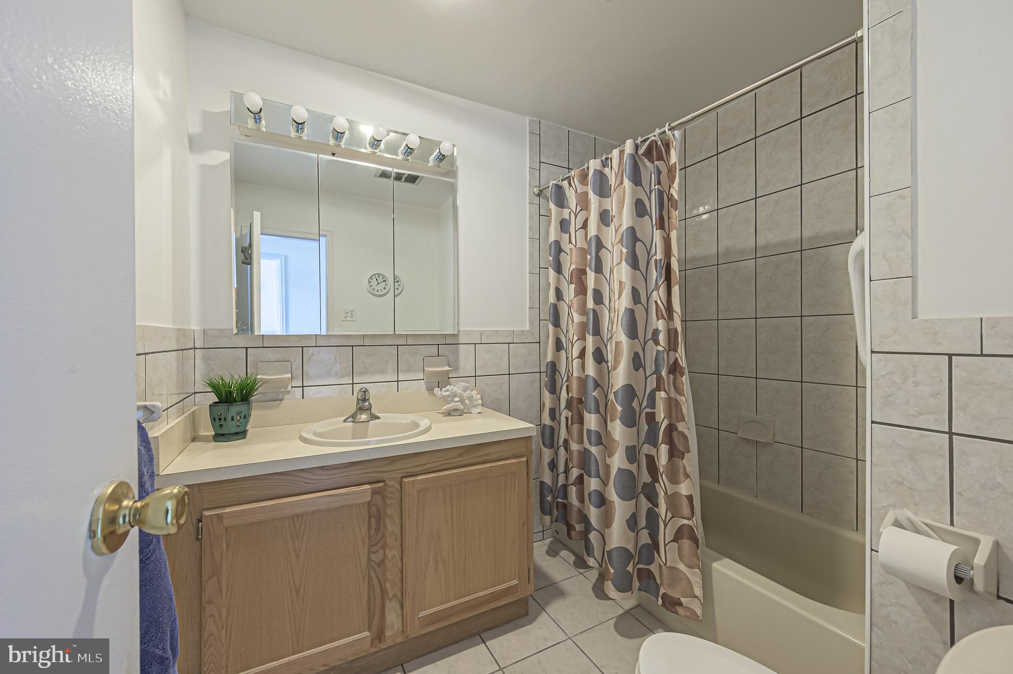 4901 Harbor Beach Boulevard, Unit R2 Brigantine, NJ 08203 - Photo 13 of 29