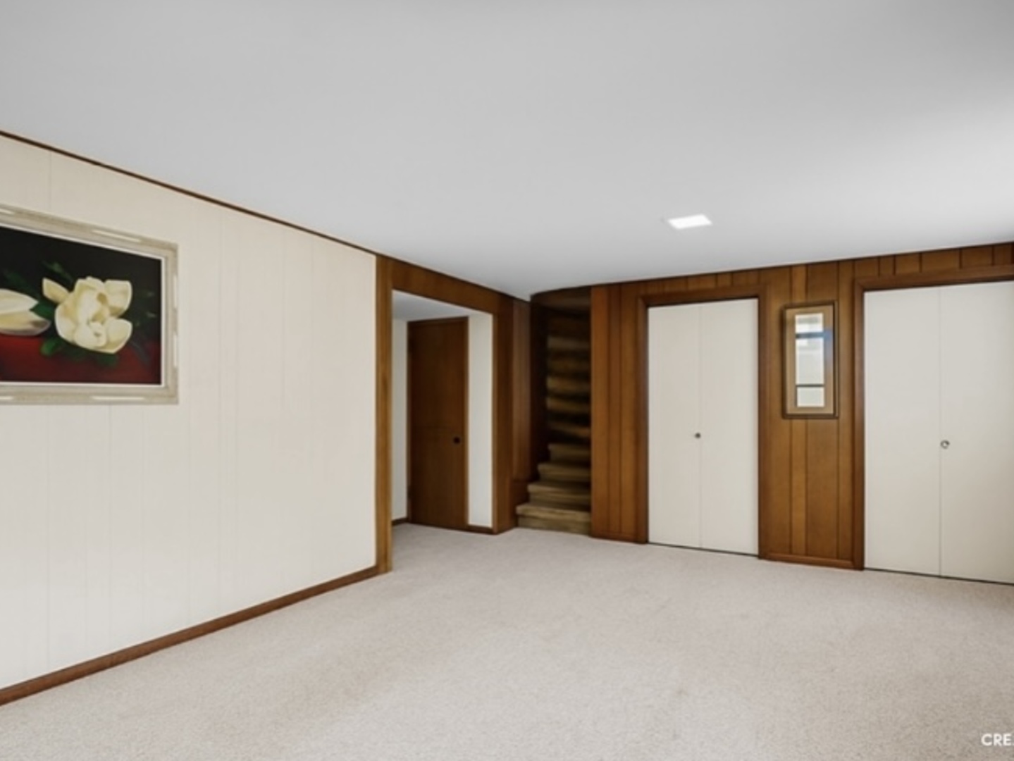 1408 Spruce Lane Westmont, IL 60559 - Photo 18 of 25 an empty room with closet and furniture