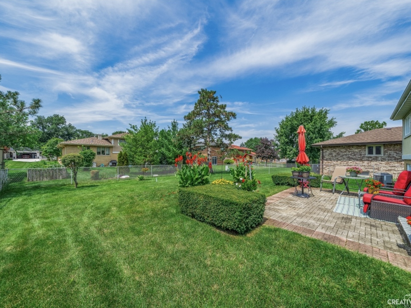 1408 Spruce Lane Westmont, IL 60559 - Photo 4 of 25