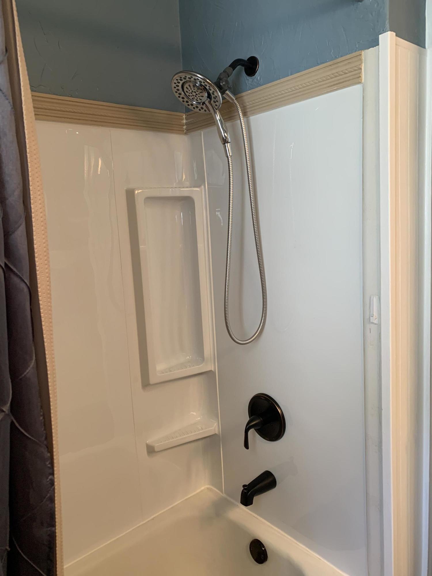 308 Hamilton Road Knoxville, TN 37920 - Photo 32 of 40 Shower