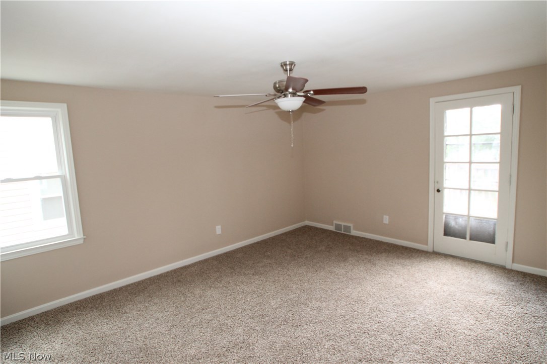 4430 Baintree Road University Heights, OH 44118 - Photo 8 of 12