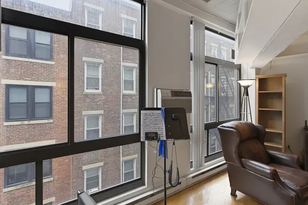 $3,100 | 12 Stoneholm Street, Unit 425, Boston, MA 02115