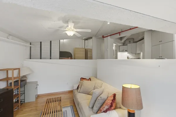 $3,100 | 12 Stoneholm Street, Unit 425, Boston, MA 02115