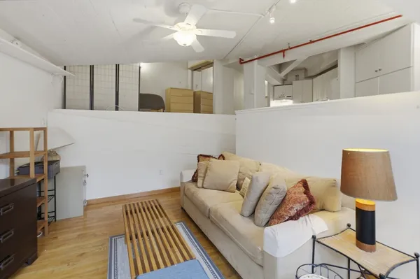 $3,100 | 12 Stoneholm Street, Unit 425, Boston, MA 02115