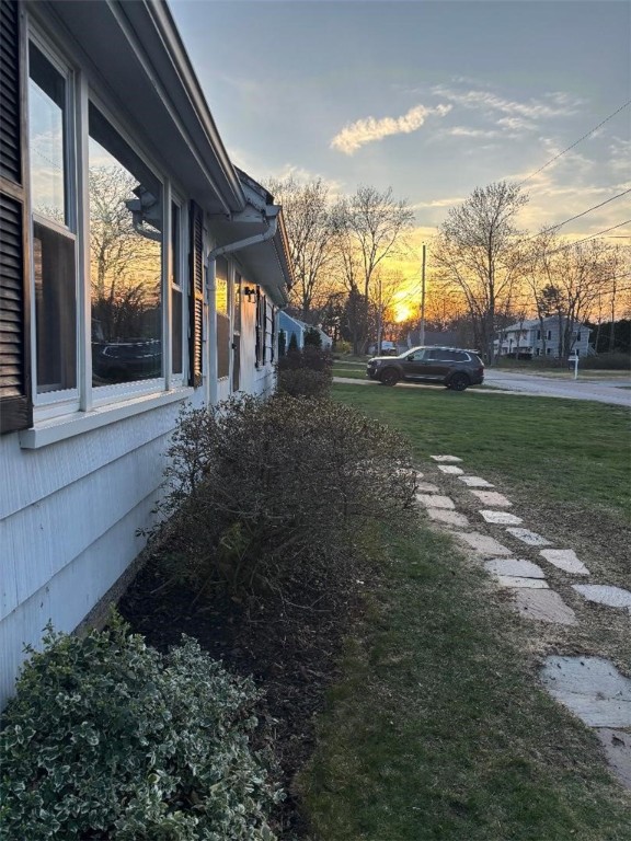 7 Sherbrook Road Barrington, RI 02806 - Photo 2 of 34 West View