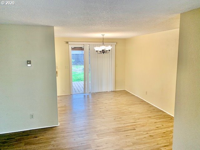 2780 21st Street Springfield, OR 97477 - Photo 7 of 11