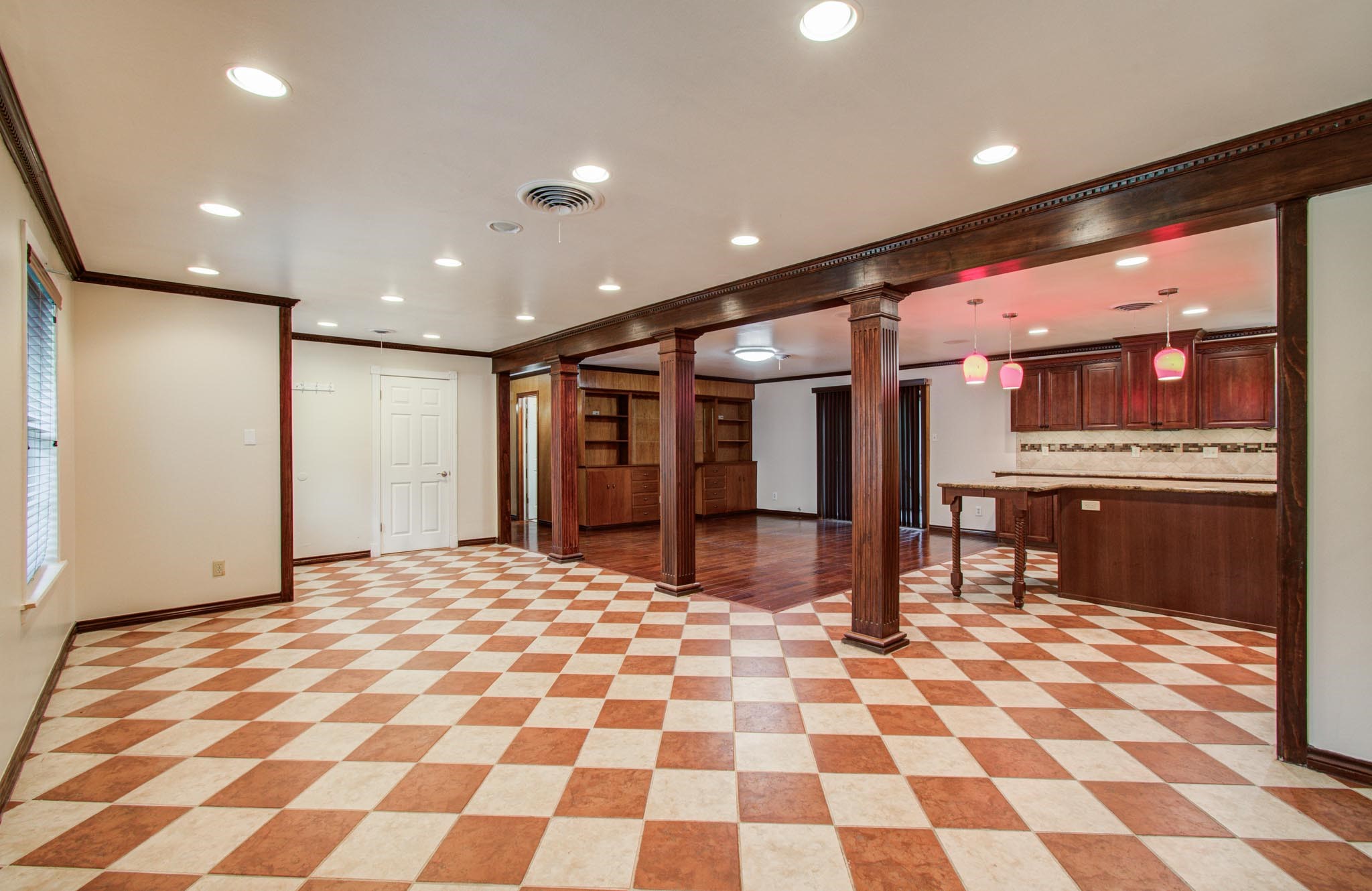 1722 Front Street Columbus, TX 78934 - Photo 7 of 41
