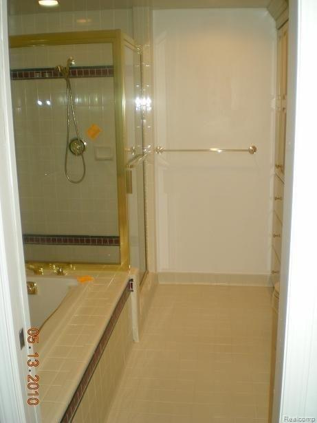 80 North Duval Road Grosse Pointe, MI 48236 - Photo 17 of 23 Bathroom 3