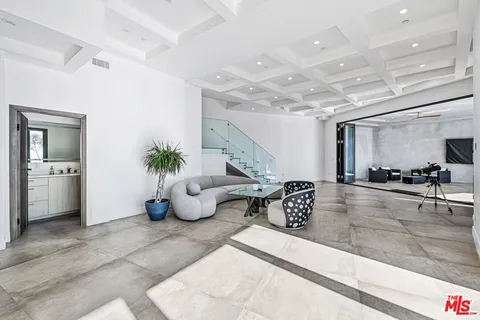 $5,295,000 | 6181 Temple Hill Drive, Los Angeles, CA 90068