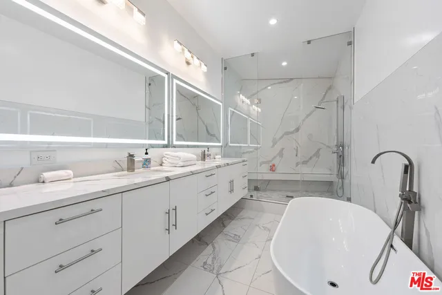 $5,295,000 | 6181 Temple Hill Drive, Los Angeles, CA 90068