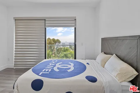 $5,295,000 | 6181 Temple Hill Drive, Los Angeles, CA 90068