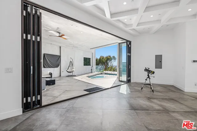 $5,295,000 | 6181 Temple Hill Drive, Los Angeles, CA 90068