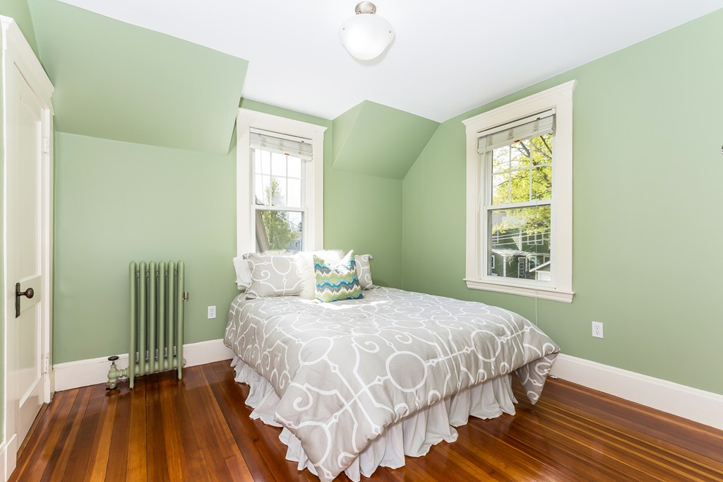 25 Canterbury Road Newton, MA 02461 - Photo 12 of 19 Gallery Image 12