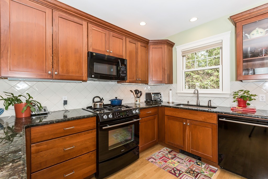 25 Canterbury Road Newton, MA 02461 - Photo 9 of 19 Gallery Image 9