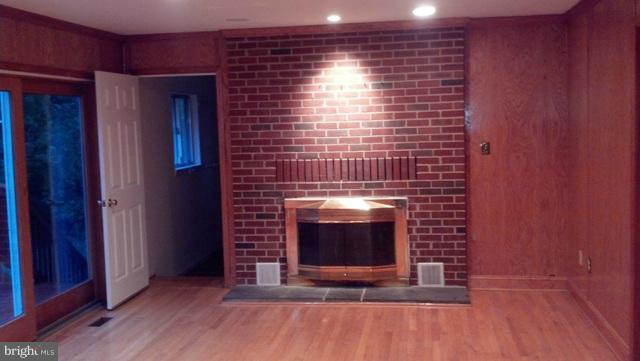 2206 Falling Creek Road Silver Spring, MD 20904 - Photo 5 of 21 Family Room