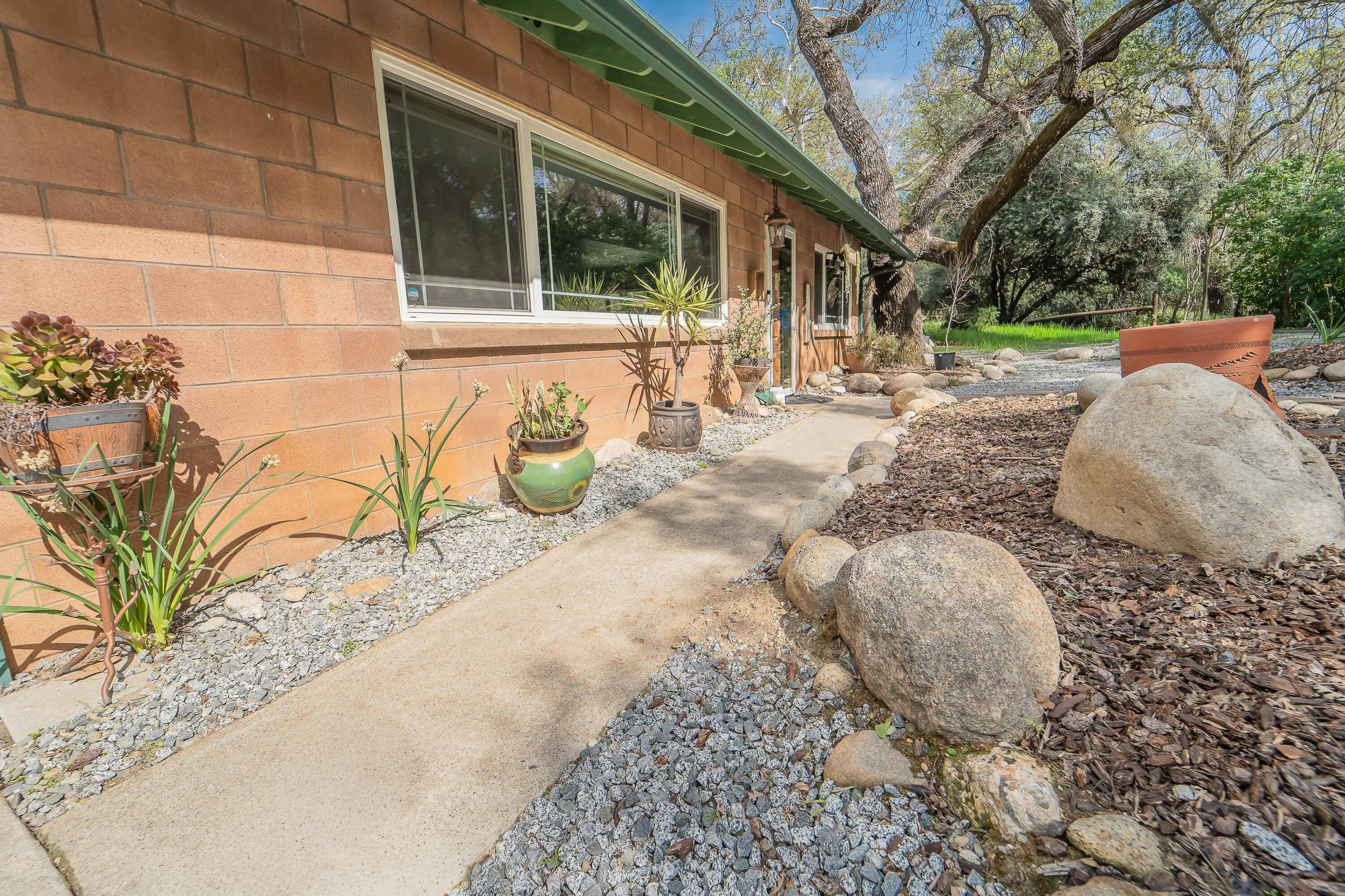 43043 South Fork Drive Three Rivers, CA 93271 - Photo 6 of 43 -