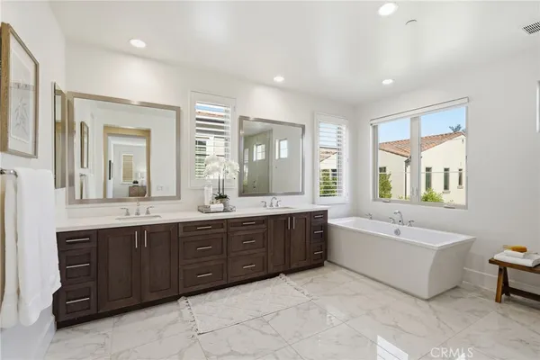 $2,950,000 | 84 Rockinghorse, Irvine, CA 92602