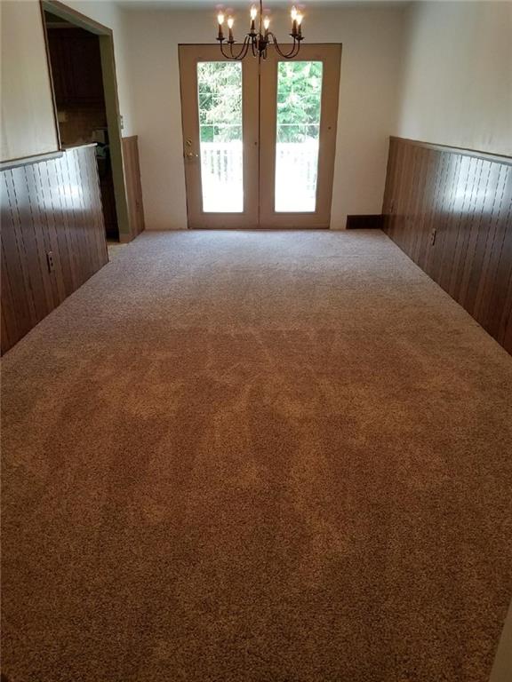 707 Center Road Pittsburgh, PA 15239 - Photo 4 of 14 Dining Room