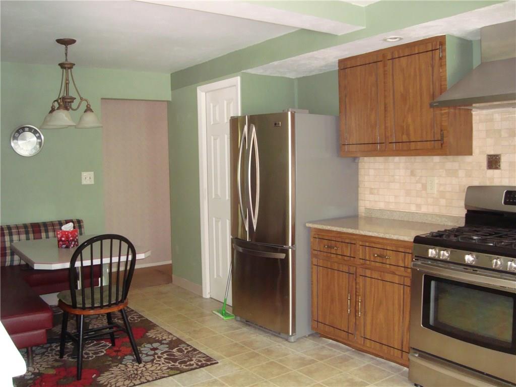707 Center Road Pittsburgh, PA 15239 - Photo 5 of 14 Kitchen