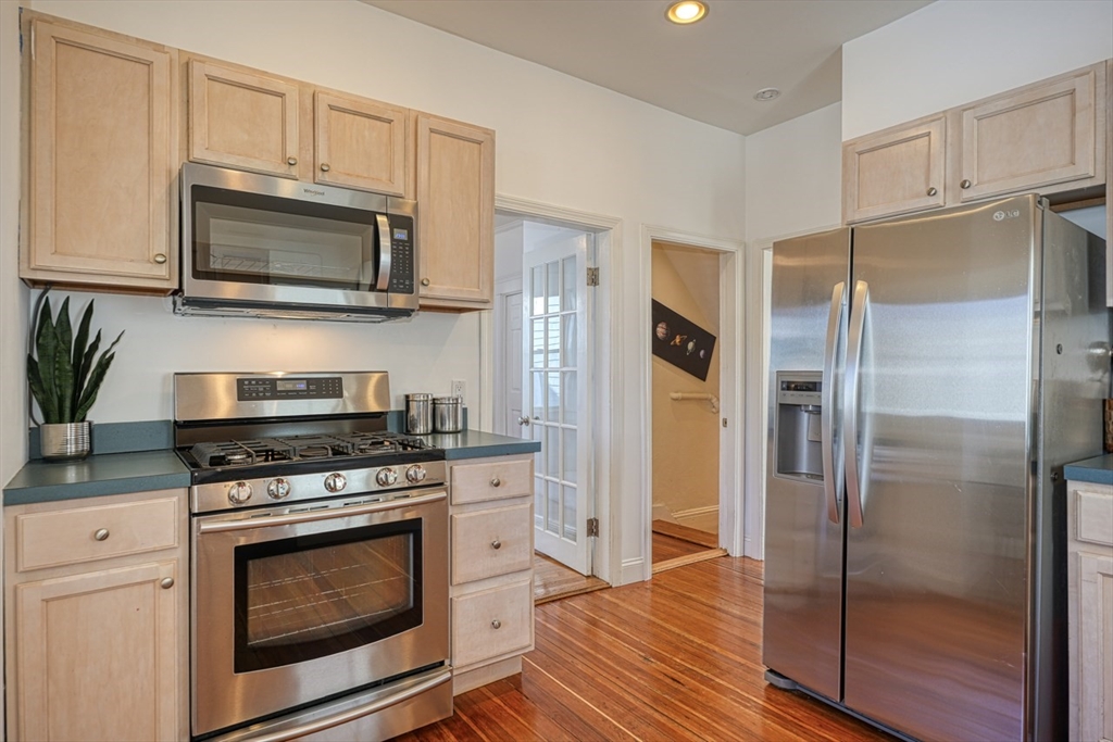 22 Davis Road, Unit 1 Belmont, MA 02478 - Photo 12 of 28 Gallery Image 12