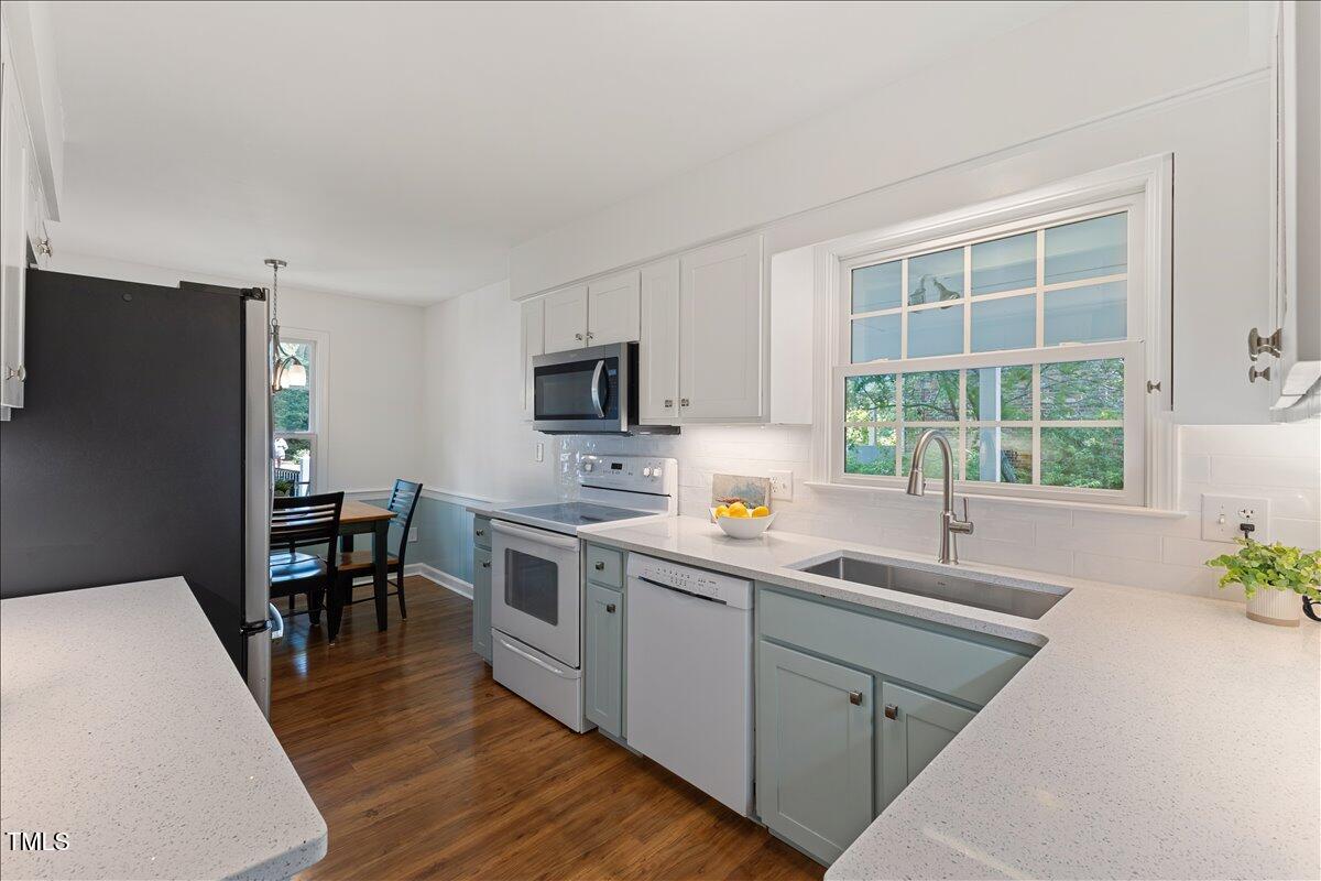 924 Pebblebrook Drive Raleigh, NC 27609 - Photo 16 of 60 21-924 Pebblebrook Dr