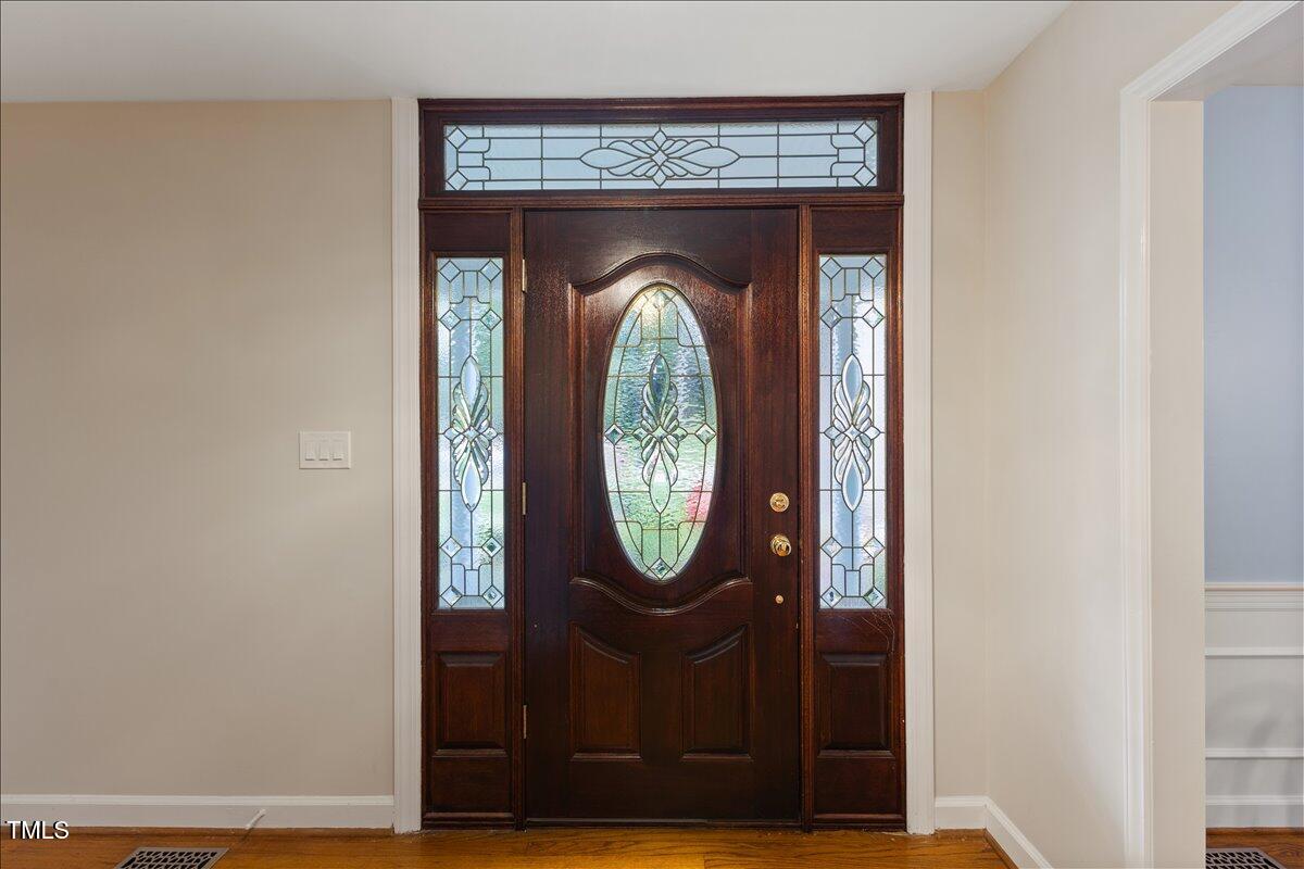 924 Pebblebrook Drive Raleigh, NC 27609 - Photo 8 of 60 09-924 Pebblebrook Dr