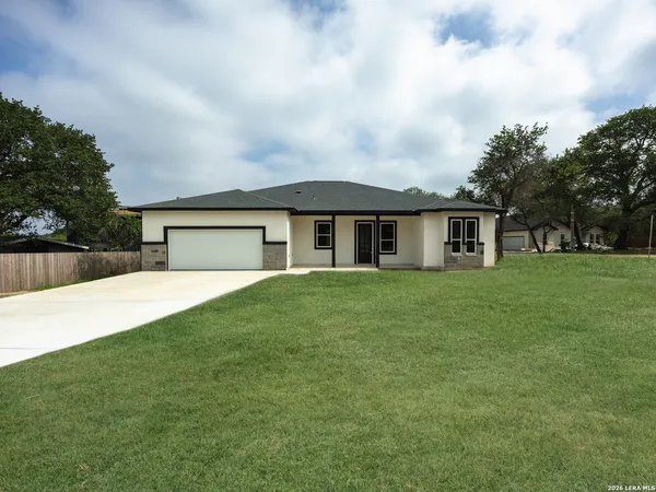 $410,000 | 4807 Blue Beech, Elmendorf, TX 78112