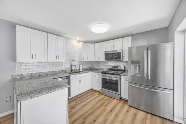 $355,000 | 22644 St Thomas Circle, Lutz, FL 33549