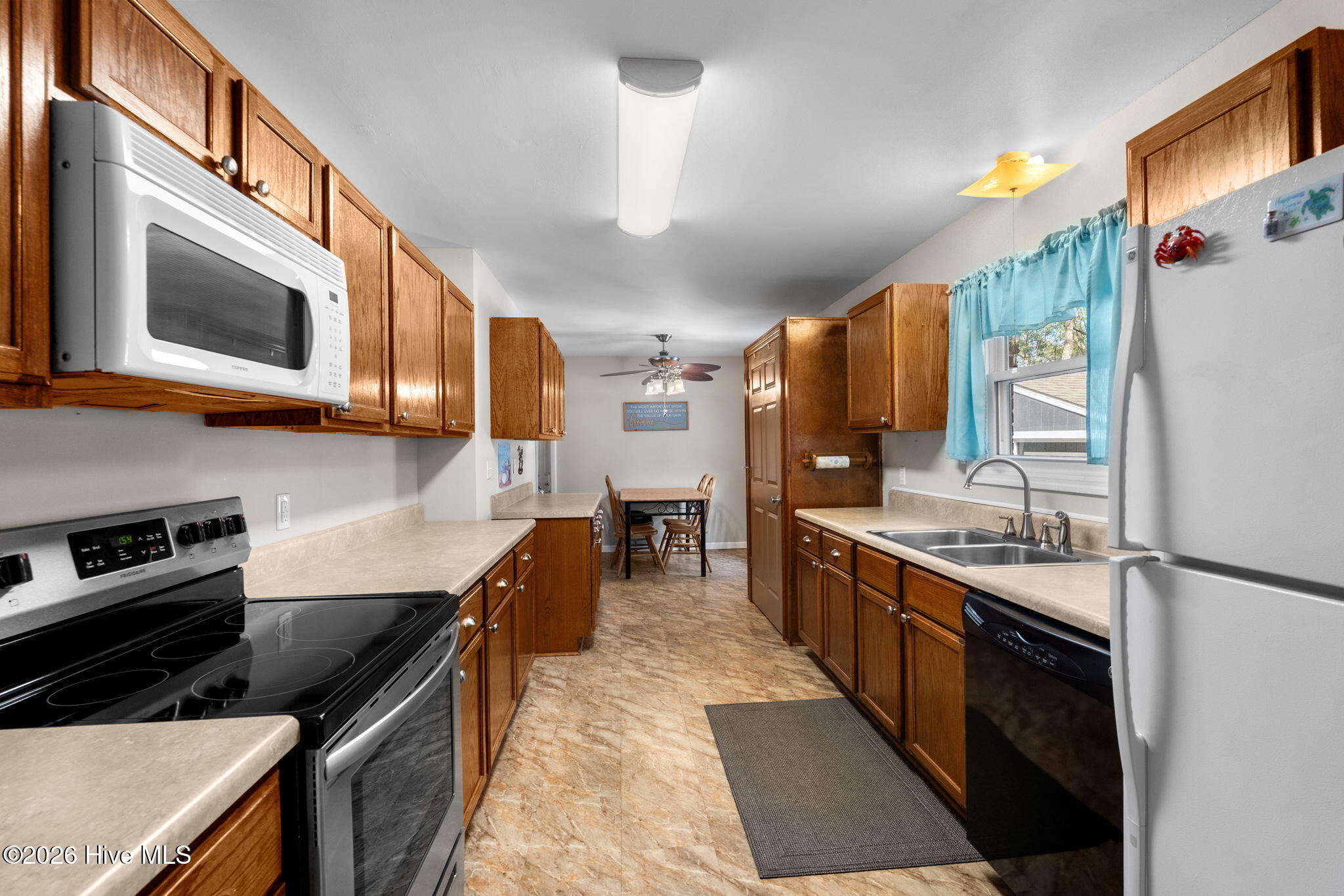 1035 High Point Avenue Southwest Calabash, NC 28467 - Photo 13 of 62 kitchen