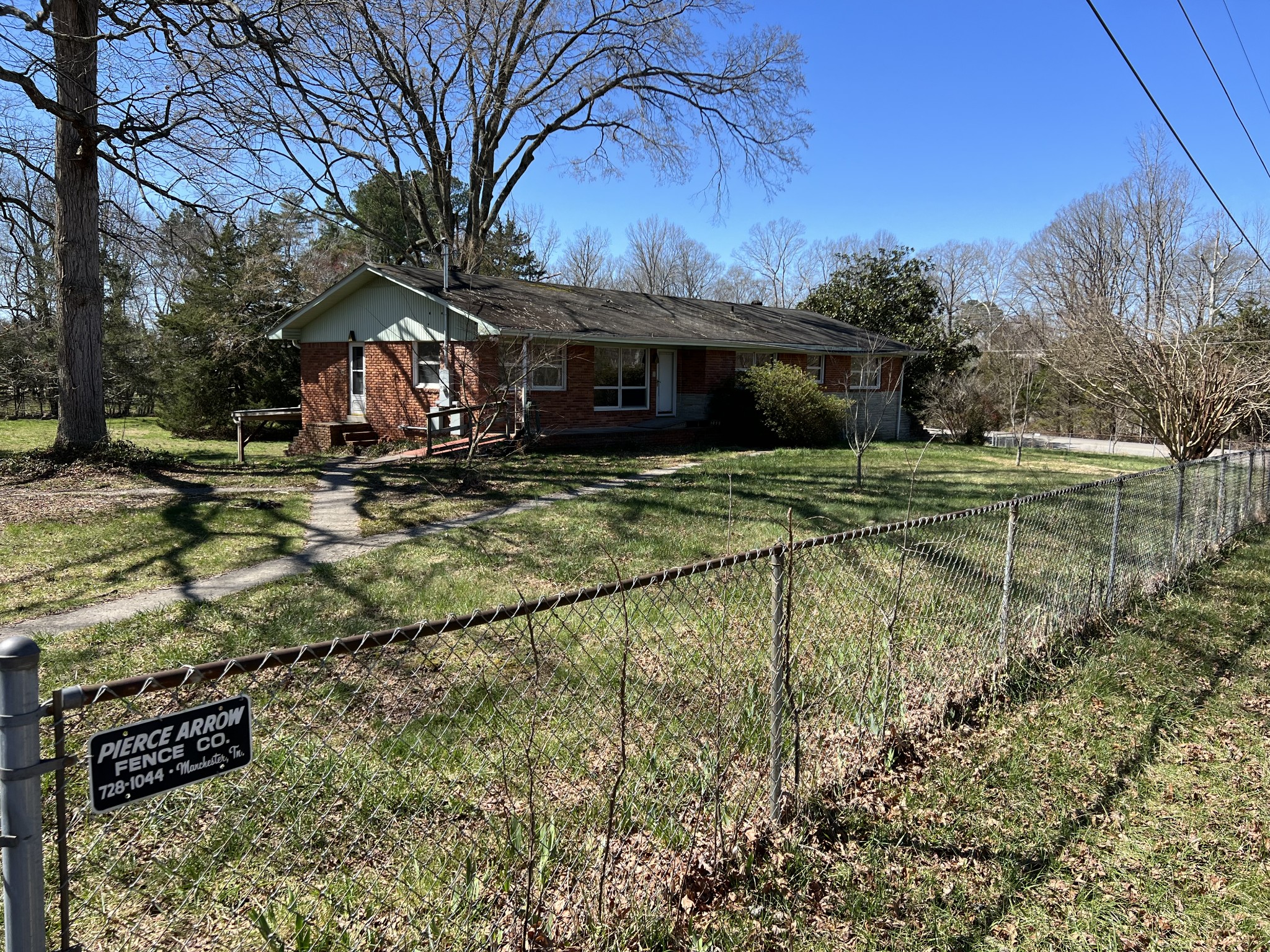 266 Shelton Road Manchester, TN 37355 - Photo 3 of 39 a view of a house with a yard