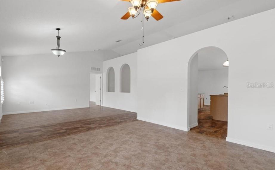 12411 Convent Garden Road Brooksville, FL 34613 - Photo 12 of 49 Gallery Image 12