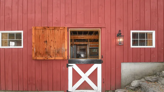 $699,000 | 264 Passaconaway Road, Waterford, ME 04088